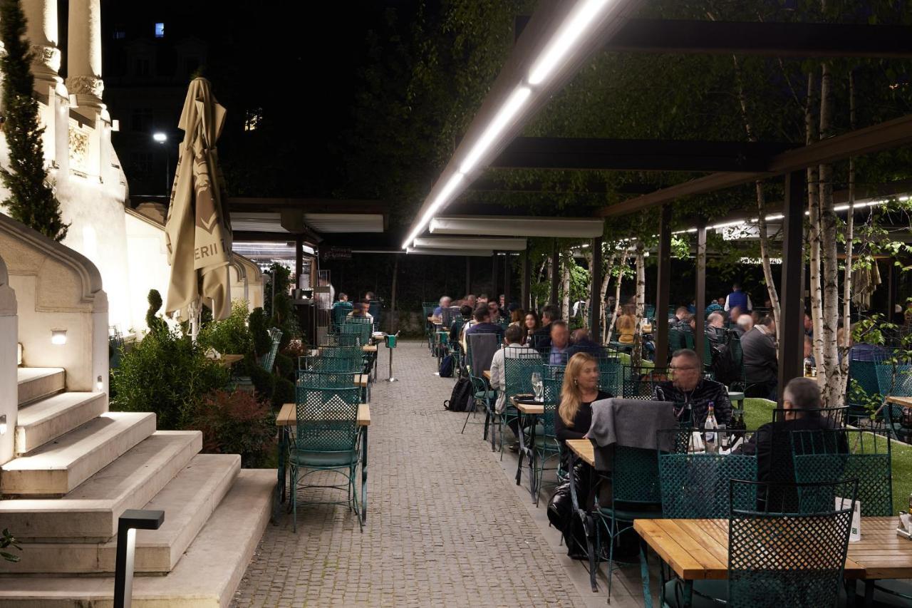 La Boheme Hotel
