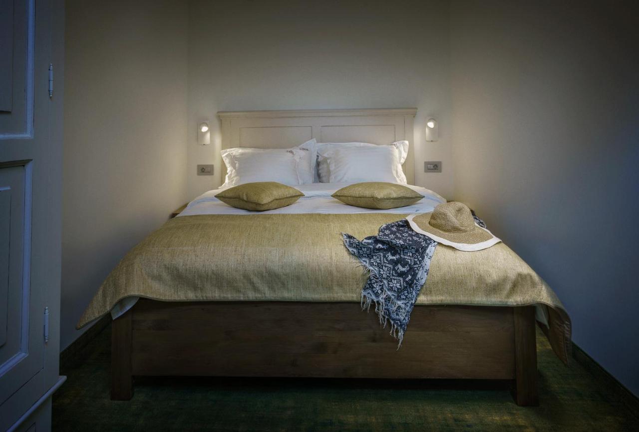 La Boheme Hotel 4*